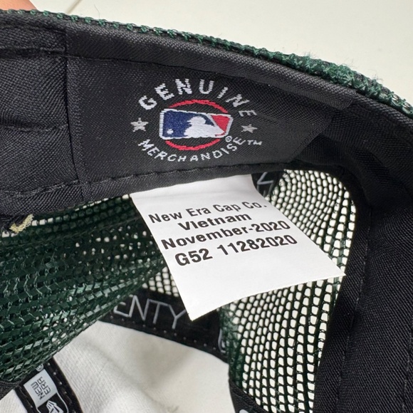 OAKLAND A's Stitched Youth Trucker Style Glitter Logo Baseball Hat Cap MLB - Picture 11 of 12